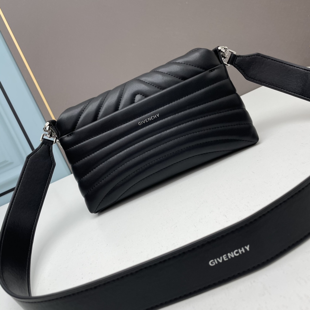 ジバンシィ「Givenchy」バッグ レディース おしゃれ ショルダーバッグ