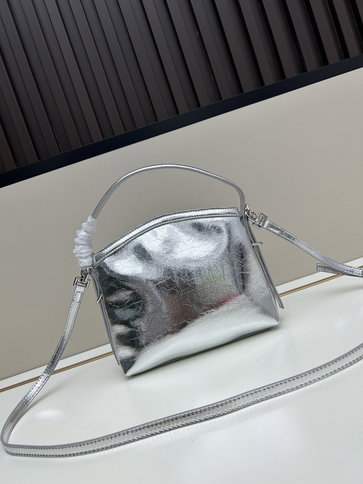 ジバンシィ「Givenchy」バッグ レディース おしゃれ ショルダーバッグ