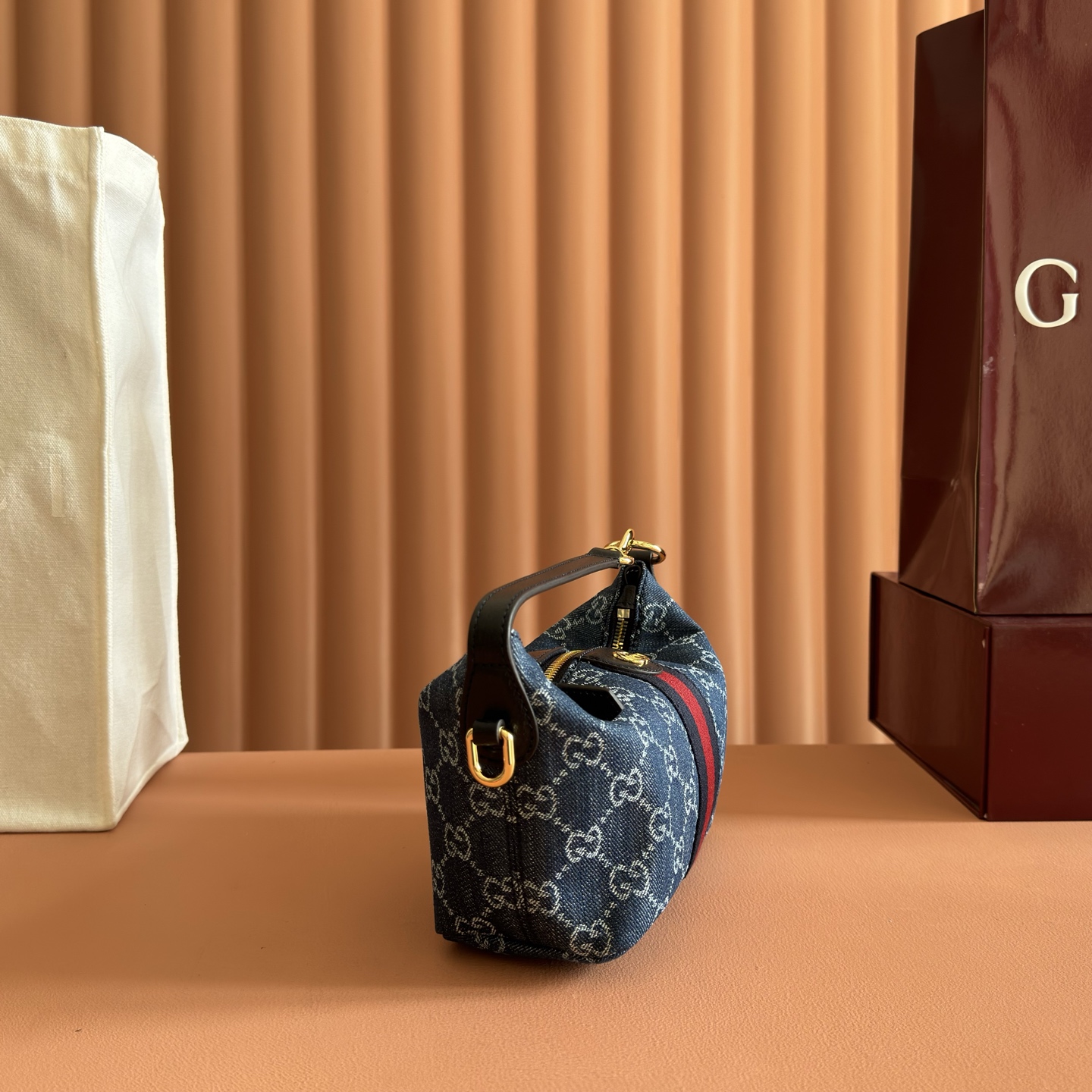 グッチ「Gucci」バッグ レディースバッグ