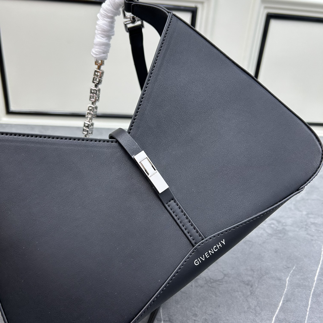 ジバンシィ「Givenchy」バッグ レディース おしゃれ ショルダーバッグ