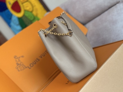 ルイ・ヴィトン「Louis Vuitton」バッグ レディース おしゃれ ショルダーバッグ
