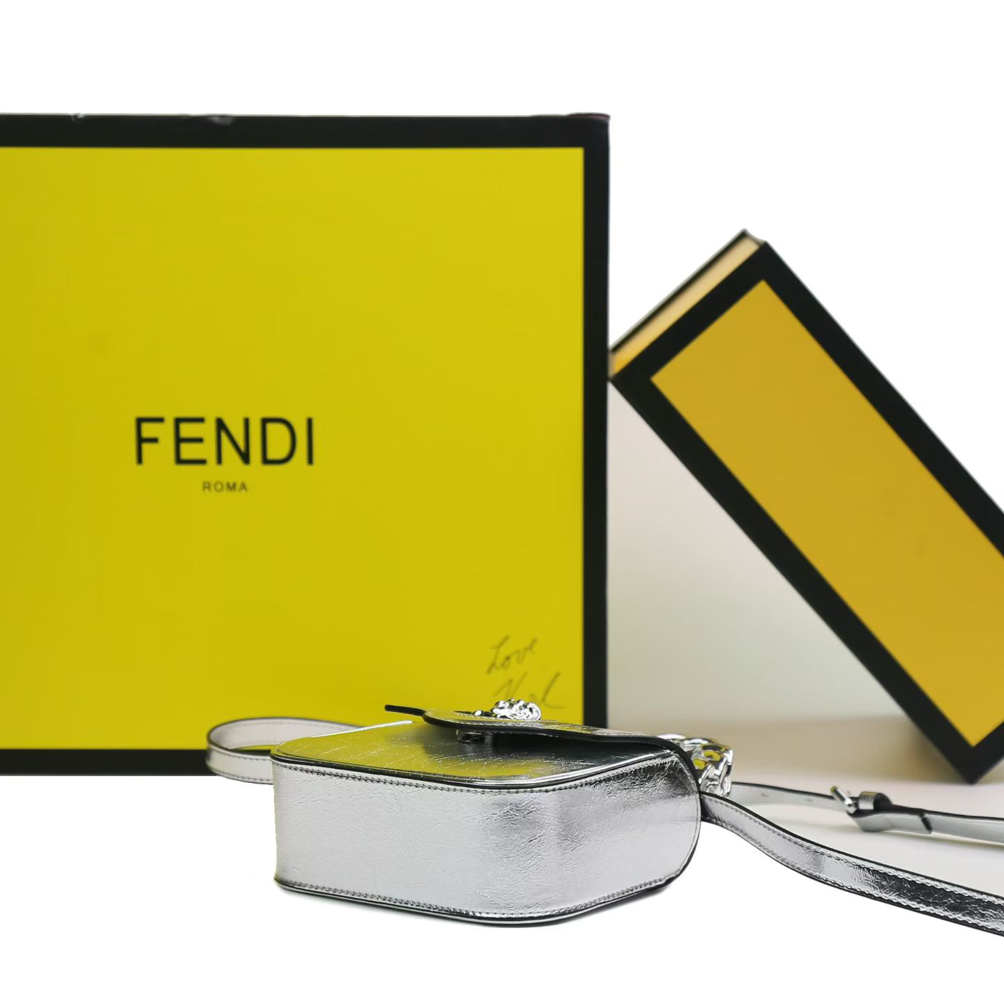 フェンディ「Fendi」バッグ ハンドバッグ
