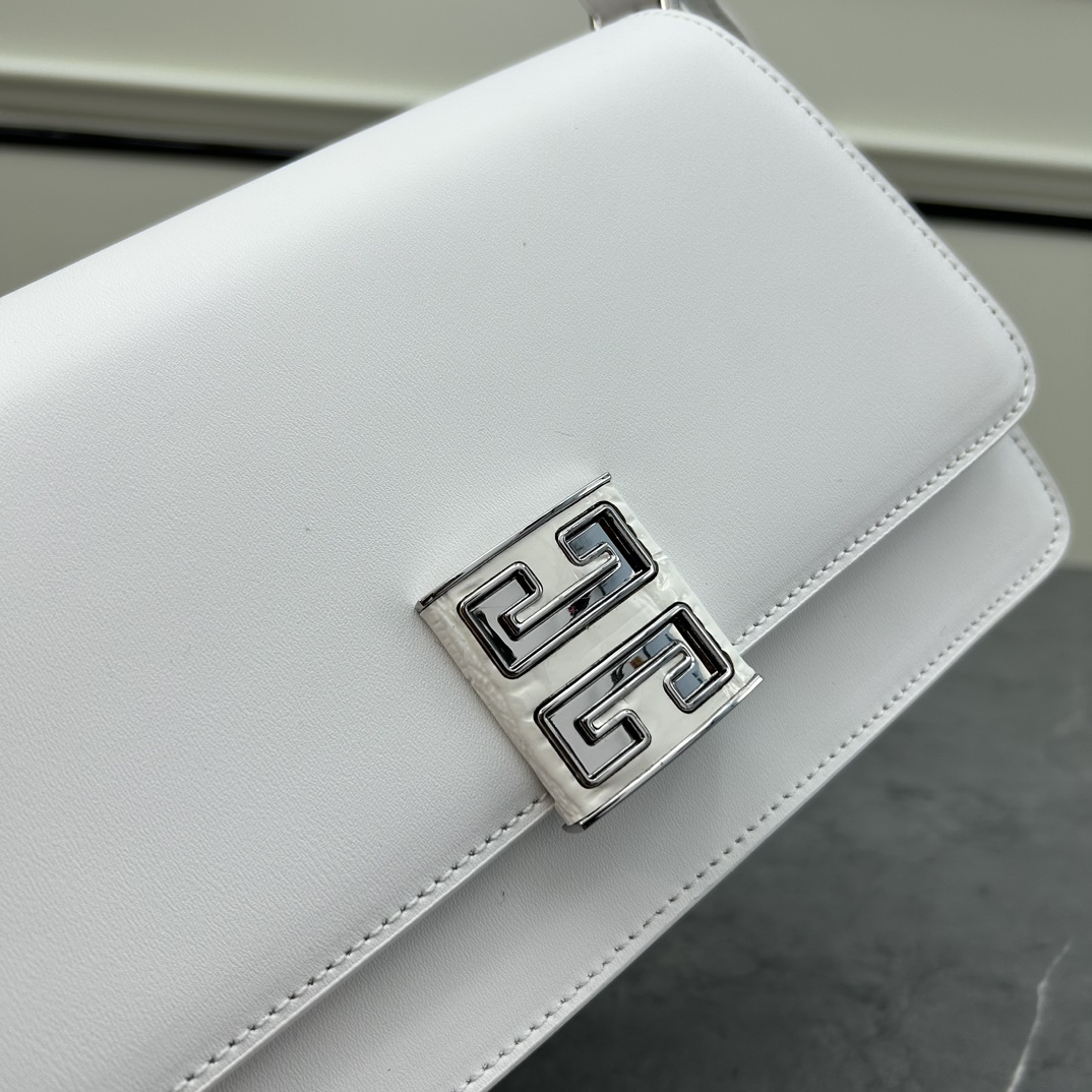 ジバンシィ「Givenchy」バッグ レディース おしゃれ ショルダーバッグ