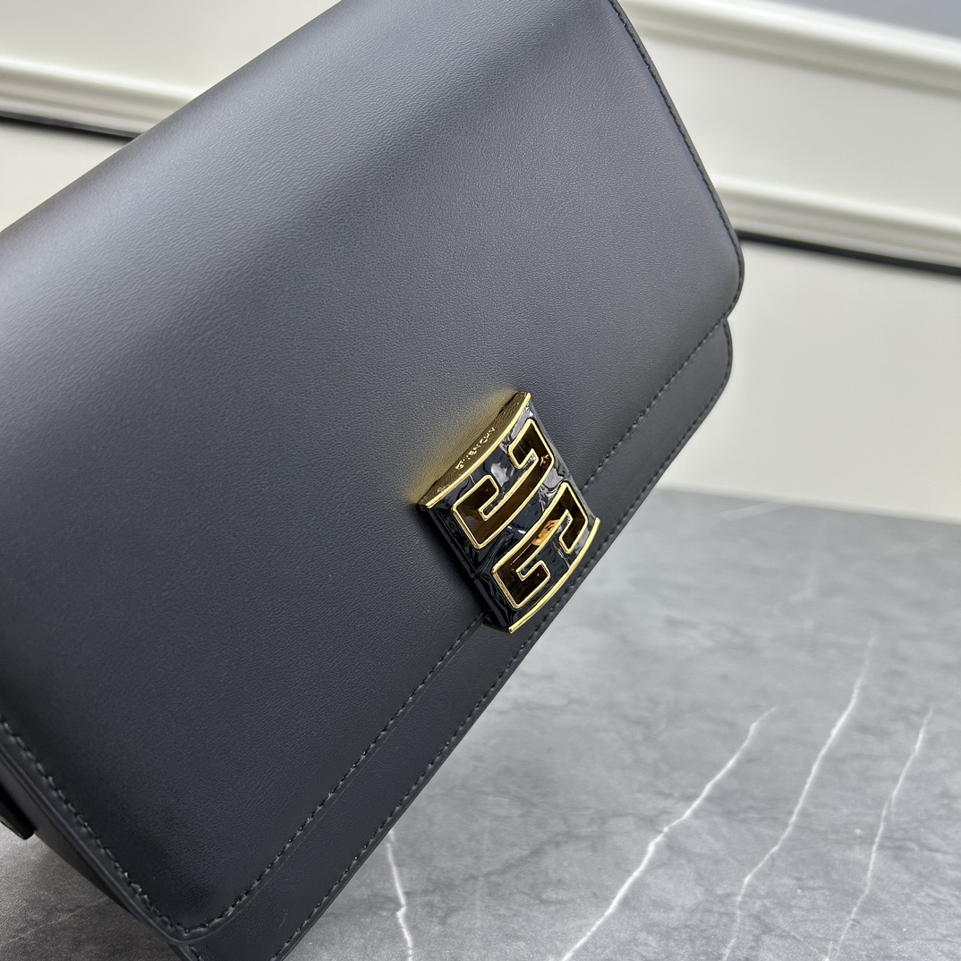 ジバンシィ「Givenchy」バッグ レディース おしゃれ ショルダーバッグ