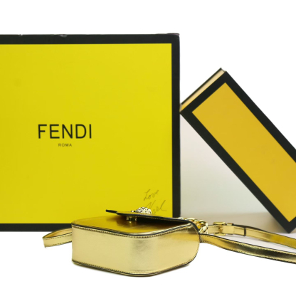 フェンディ「Fendi」バッグ ハンドバッグ
