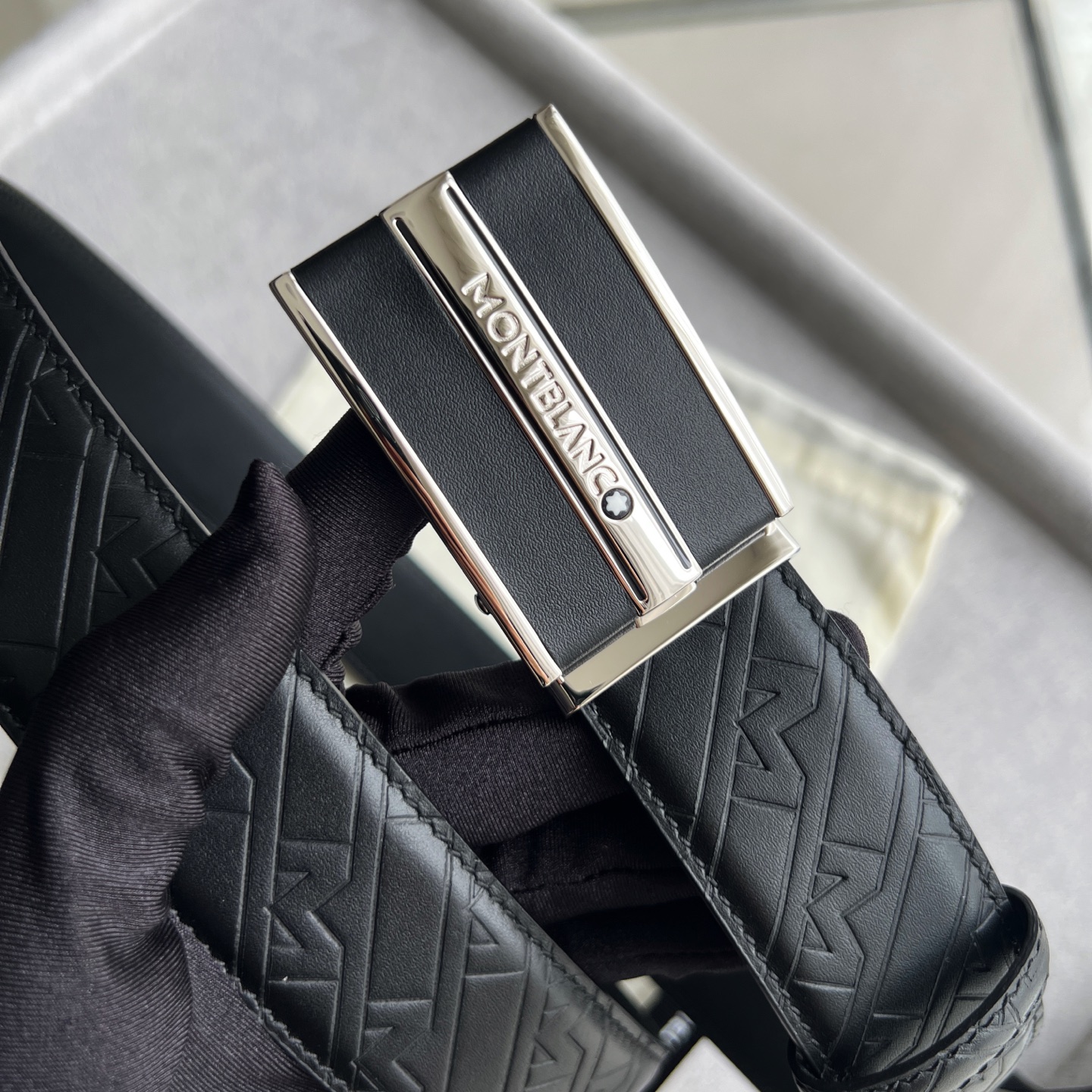 モンブラン「Montblanc」ベルト 黒と茶色の両面レザーベルト