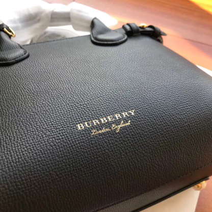 バーバリー「Burberry」バッグ レディース おしゃれ ショルダーバッグ