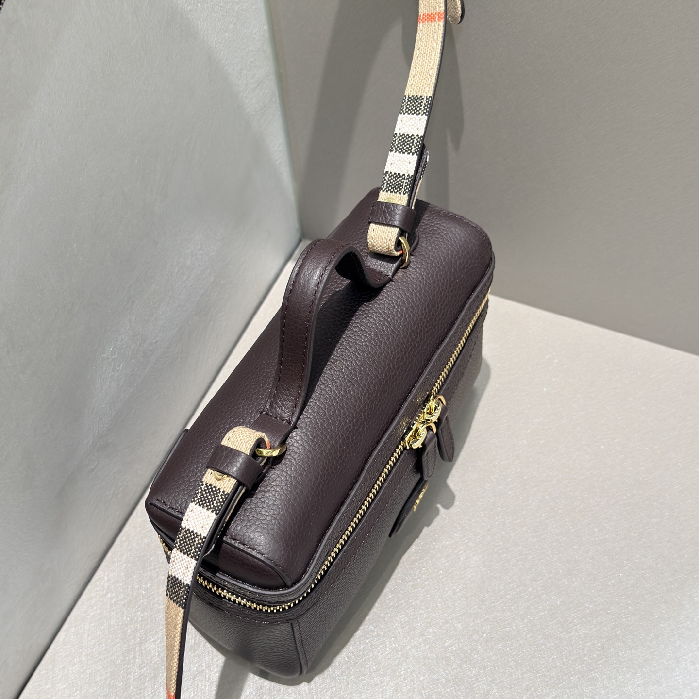 バーバリー「Burberry」バッグ レディース おしゃれ ショルダーバッグ