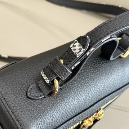 バーバリー「Burberry」バッグ レディース おしゃれ ショルダーバッグ