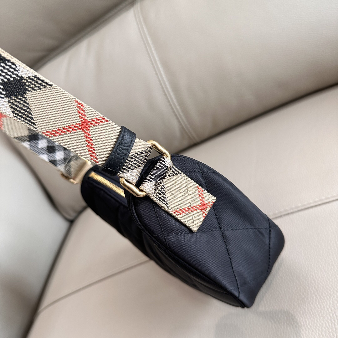 バーバリー「Burberry」バッグ レディース おしゃれ ショルダーバッグ