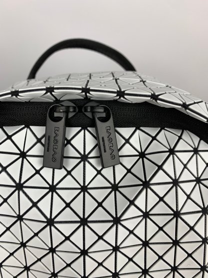 イッセイミヤケ「Issey Miyake」バッグ おしゃれなメンズリュックサック