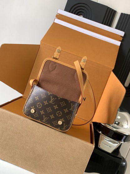 ルイ・ヴィトン「Louis Vuitton」バッグ レディース おしゃれ ショルダーバッグ