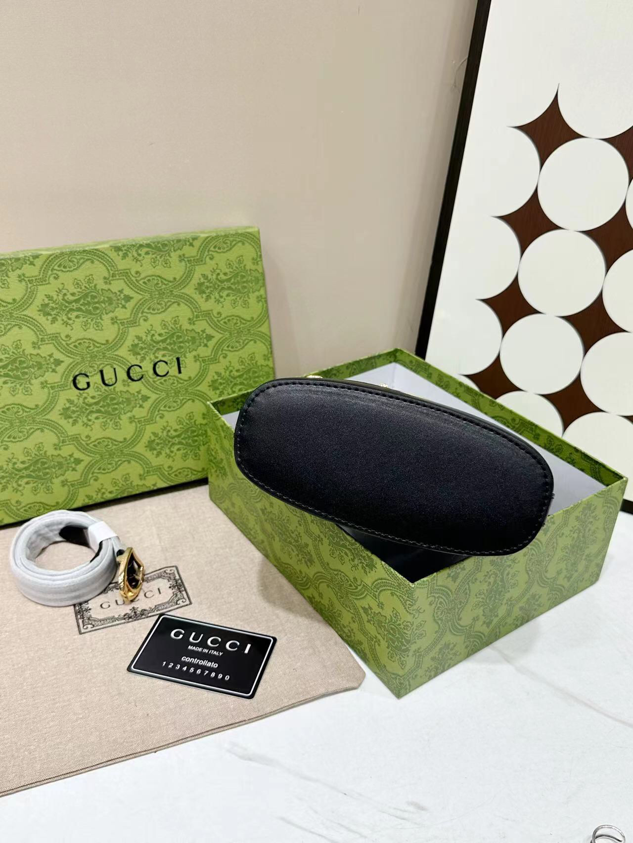 グッチ「Gucci」バッグ レディース おしゃれ ショルダーバッグ