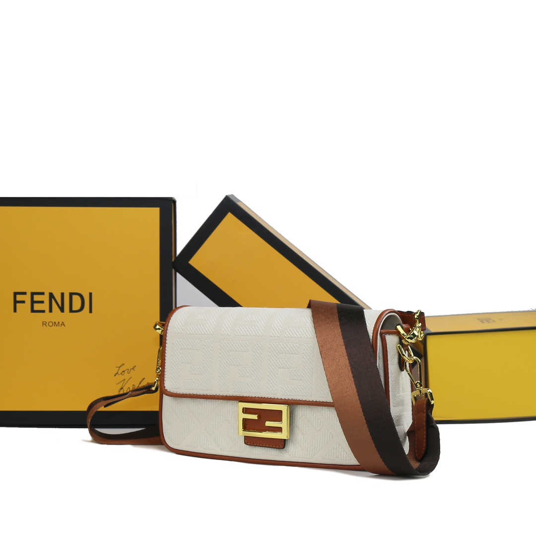 フェンディ「Fendi」ショルダーバッグ