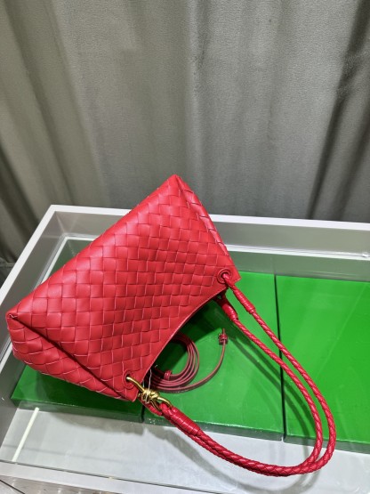 ボッテガ ヴェネタ「Bottega Veneta」バッグ レディース おしゃれ ショルダーバッグ