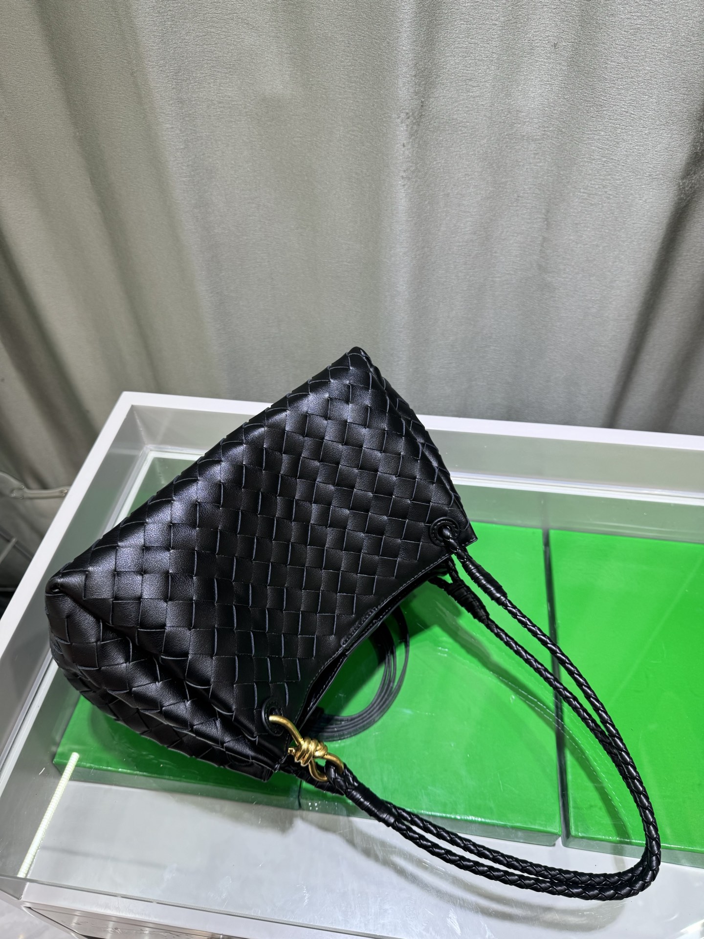 ボッテガ ヴェネタ「Bottega Veneta」バッグ レディース おしゃれ ショルダーバッグ