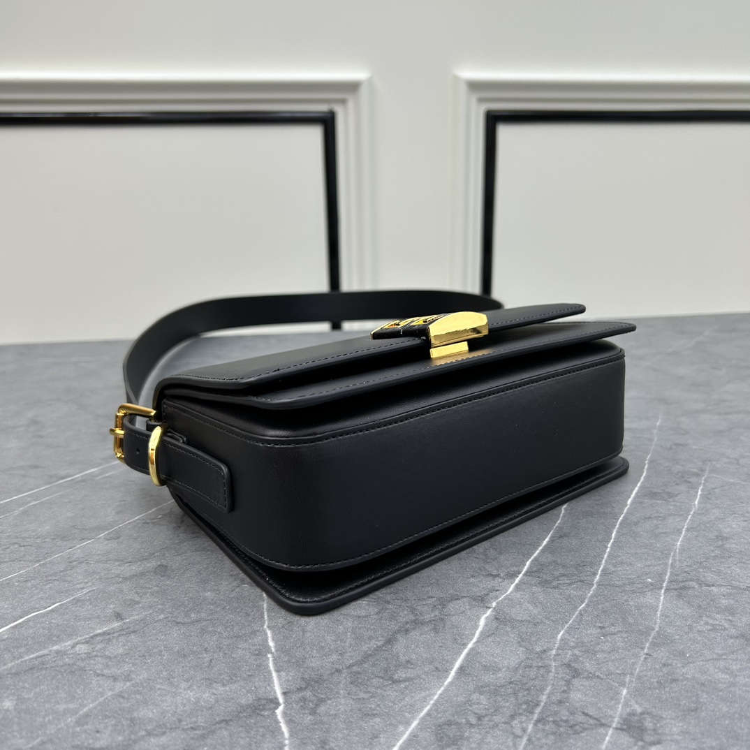 ジバンシィ「Givenchy」バッグ レディース おしゃれ ショルダーバッグ