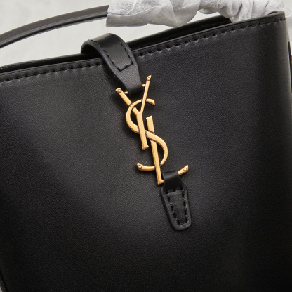 サンローラン「Saint Laurent」バッグ レディース おしゃれ ショルダーバッグ