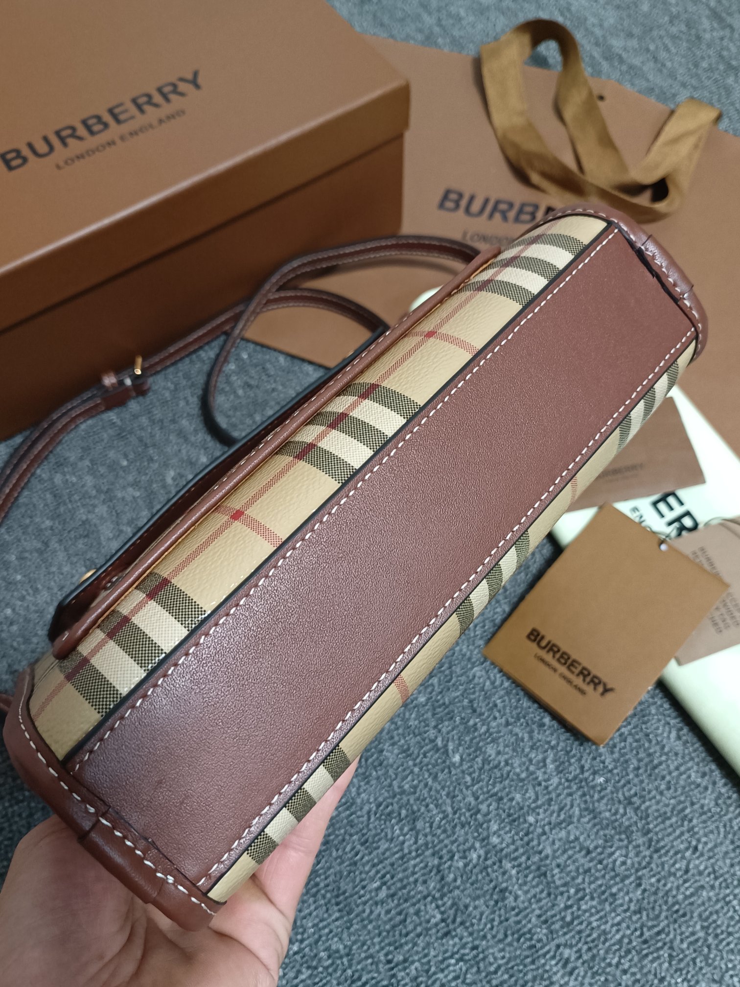 バーバリー「Burberry」バッグ レディース おしゃれ ショルダーバッグ