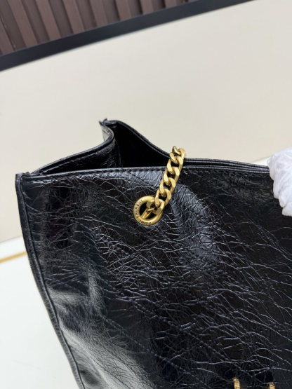 サンローラン「Saint Laurent」クロスボディバッグ