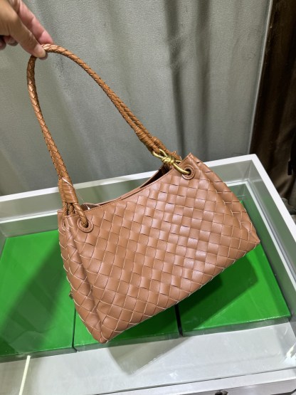 ボッテガ ヴェネタ「Bottega Veneta」バッグ レディース おしゃれ ショルダーバッグ