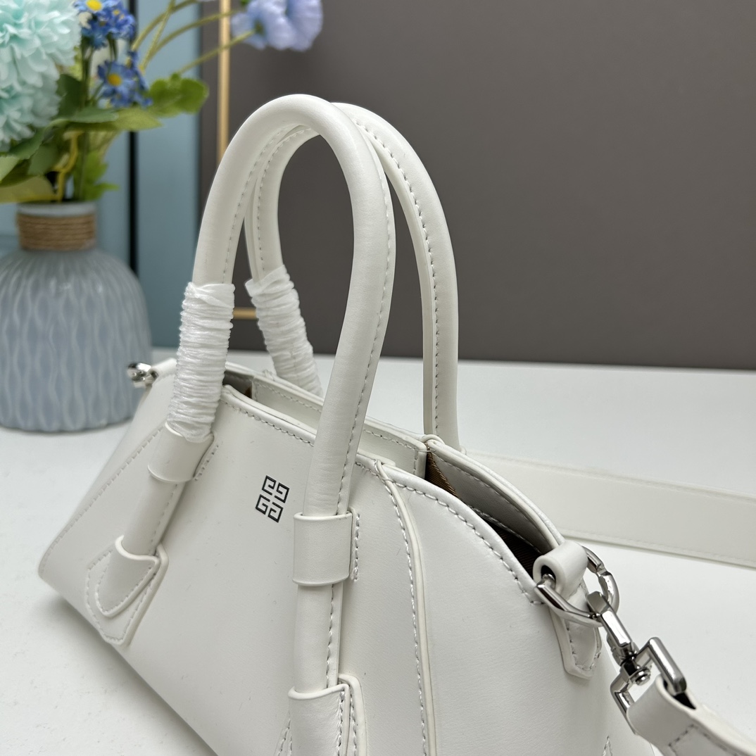 ジバンシィ「Givenchy」バッグ レディース おしゃれ ショルダーバッグ