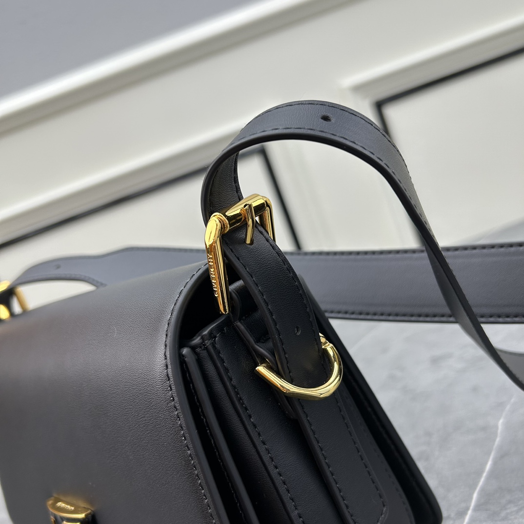 ジバンシィ「Givenchy」バッグ レディース おしゃれ ショルダーバッグ