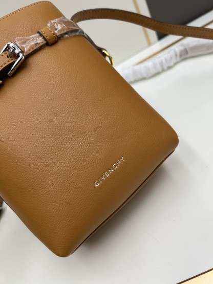 ジバンシィ「Givenchy」バッグ レディース おしゃれ ショルダーバッグ