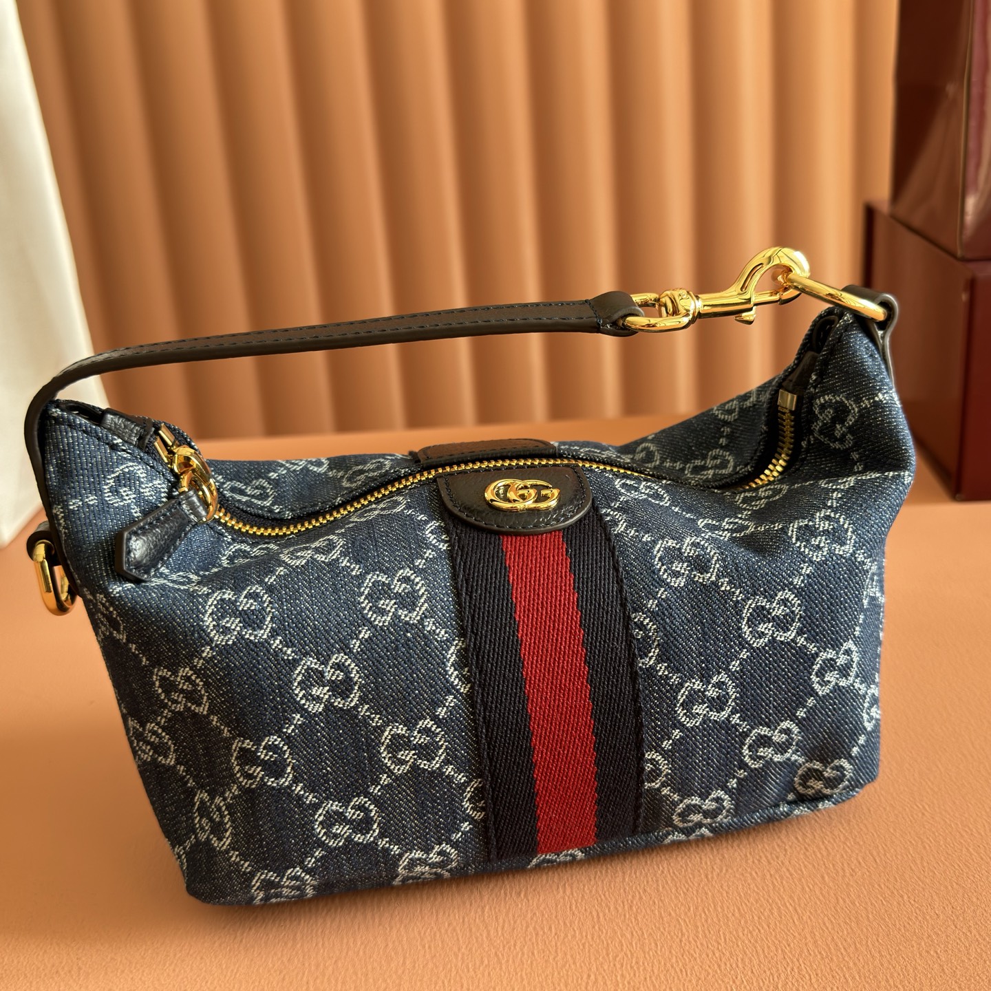 グッチ「Gucci」バッグ レディースバッグ