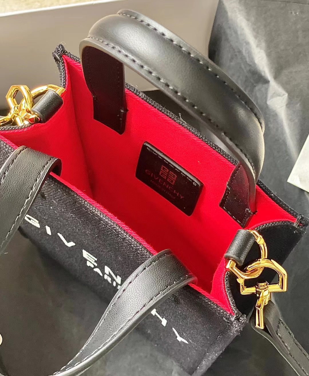 ジバンシィ「Givenchy」バッグ レディース おしゃれ ショルダーバッグ