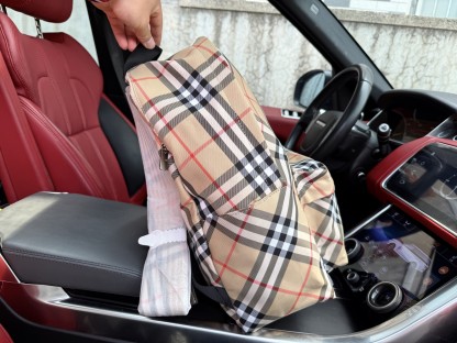 バーバリー「Burberry」バッグ レディースファッションバックパック