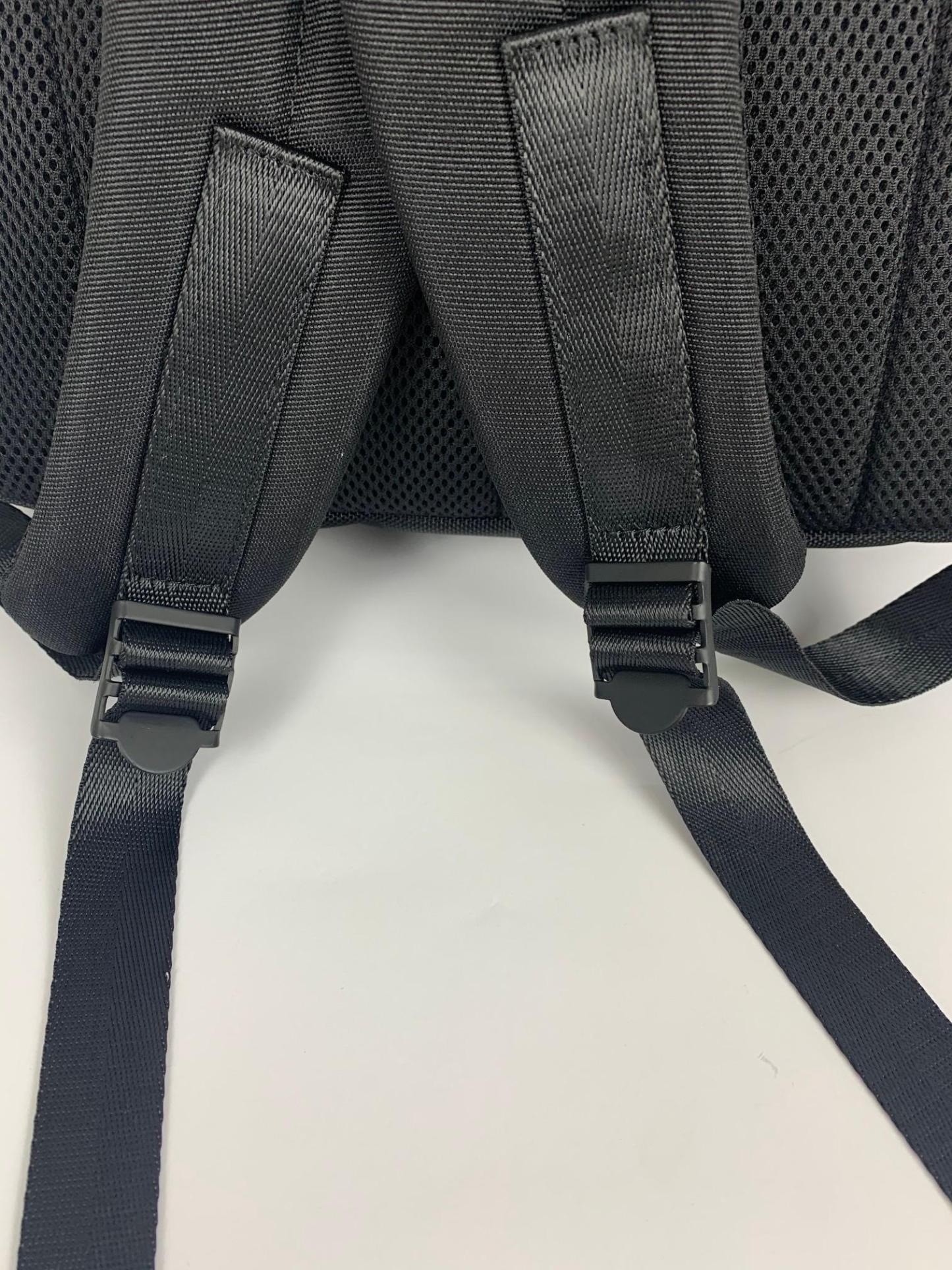 イッセイミヤケ「Issey Miyake」バッグ おしゃれなメンズリュックサック