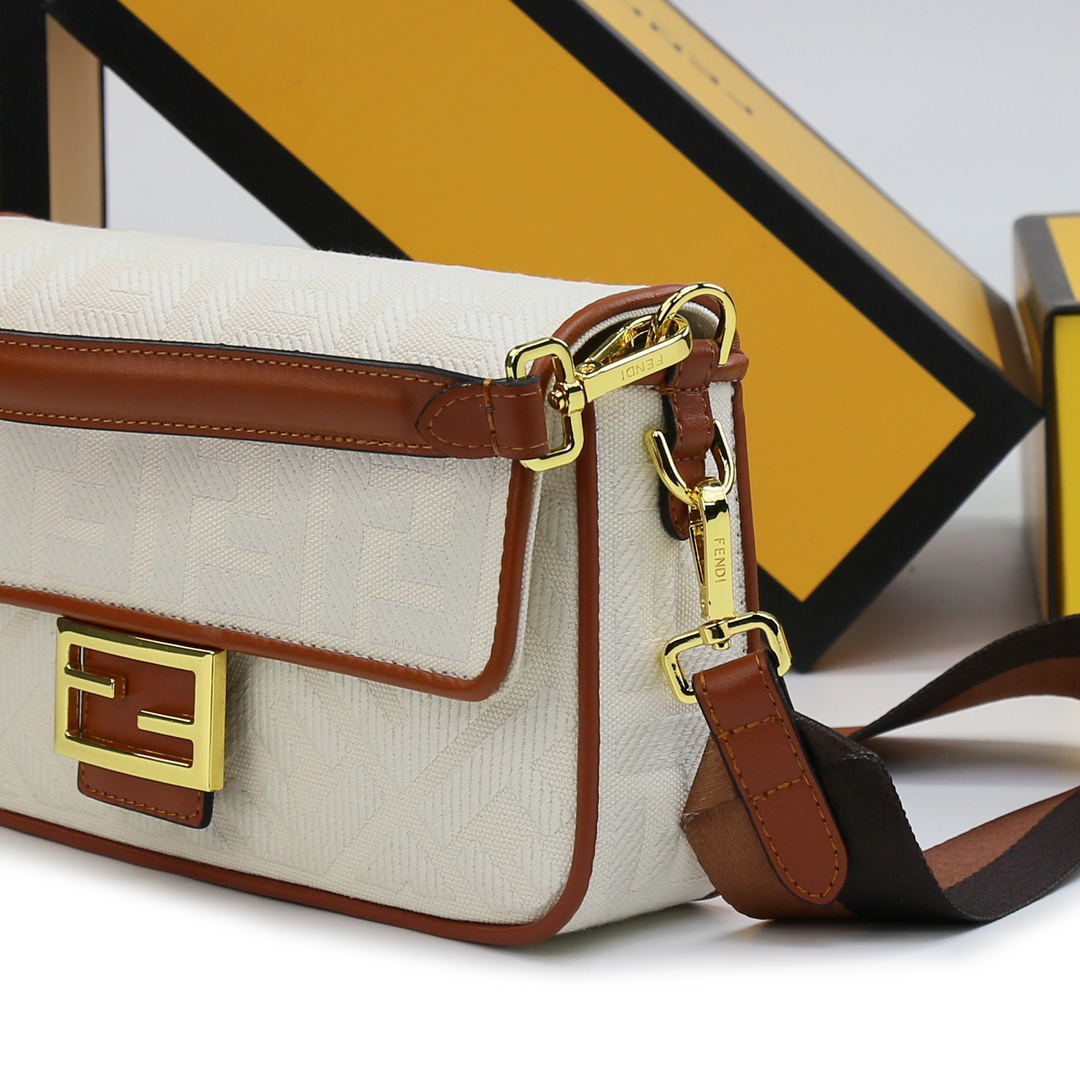 フェンディ「Fendi」ショルダーバッグ