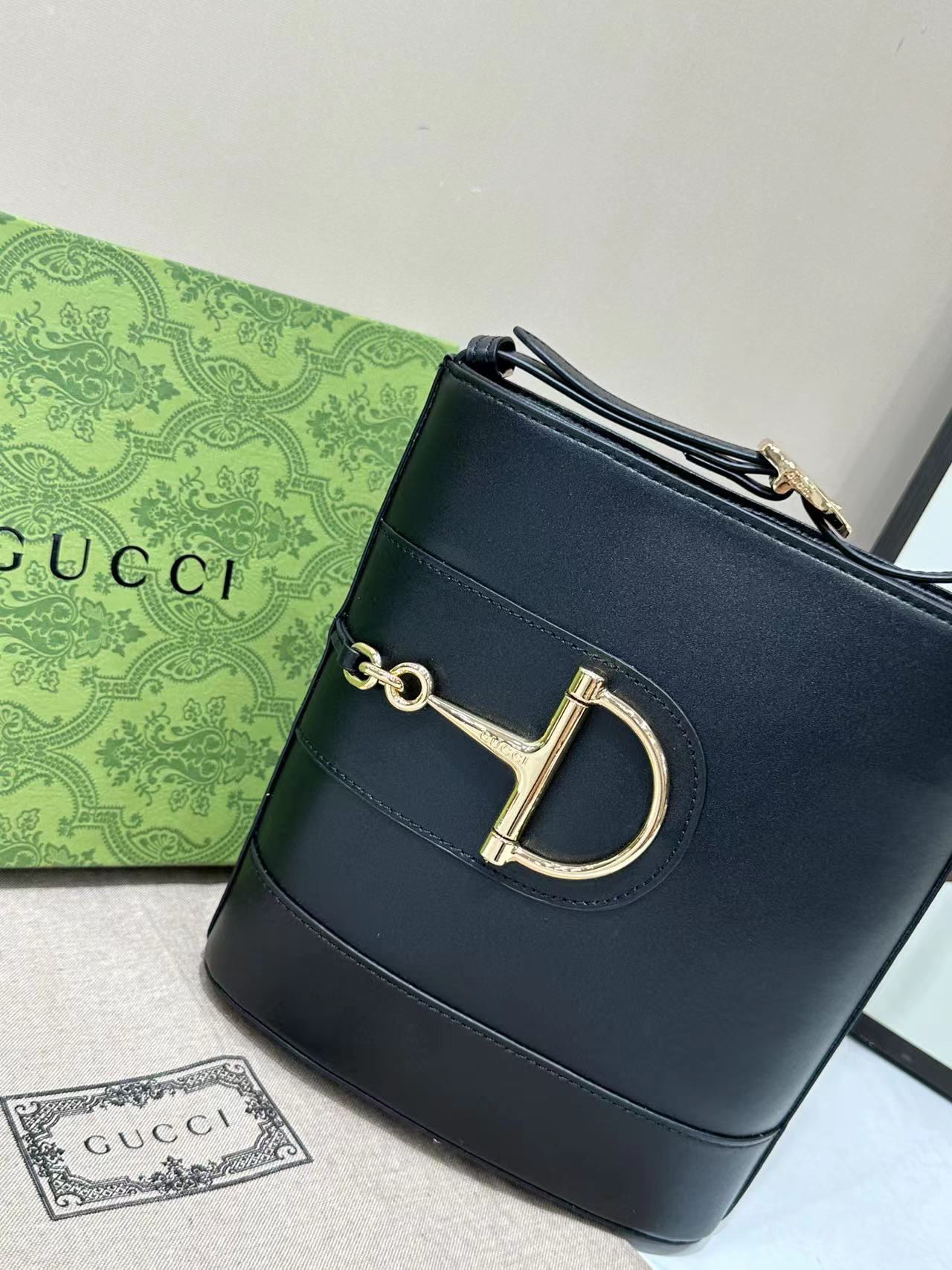 グッチ「Gucci」バッグ レディース おしゃれ ショルダーバッグ