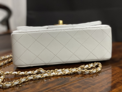 シャネル「Chanel」バッグ レディース おしゃれ ショルダーバッグ