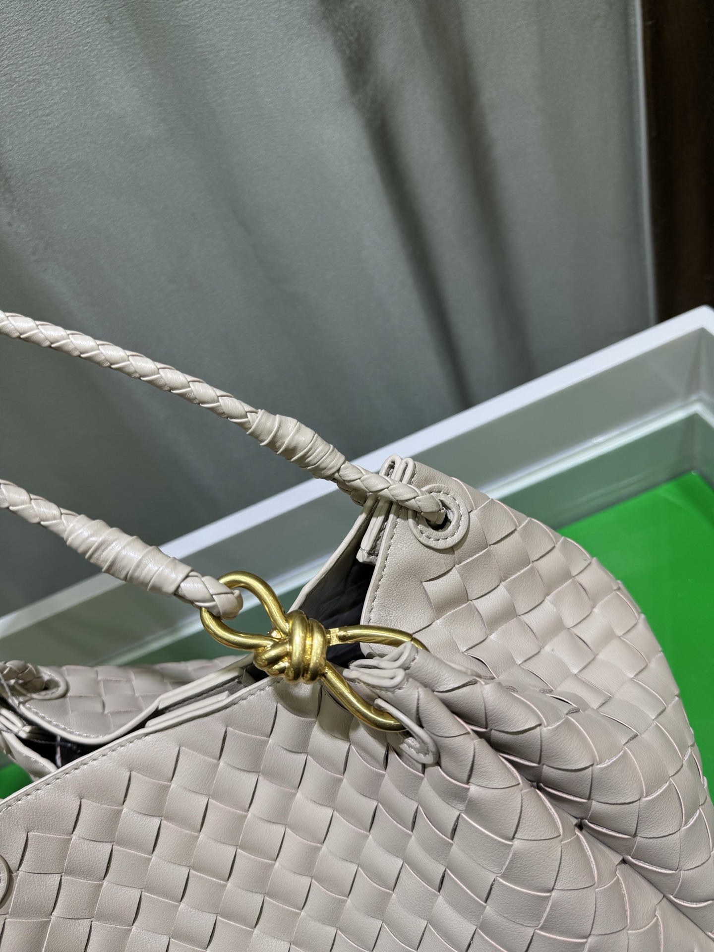 ボッテガ ヴェネタ「Bottega Veneta」バッグ レディース おしゃれ ショルダーバッグ