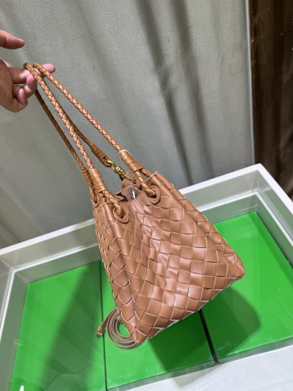 ボッテガ ヴェネタ「Bottega Veneta」バッグ レディース おしゃれ ショルダーバッグ