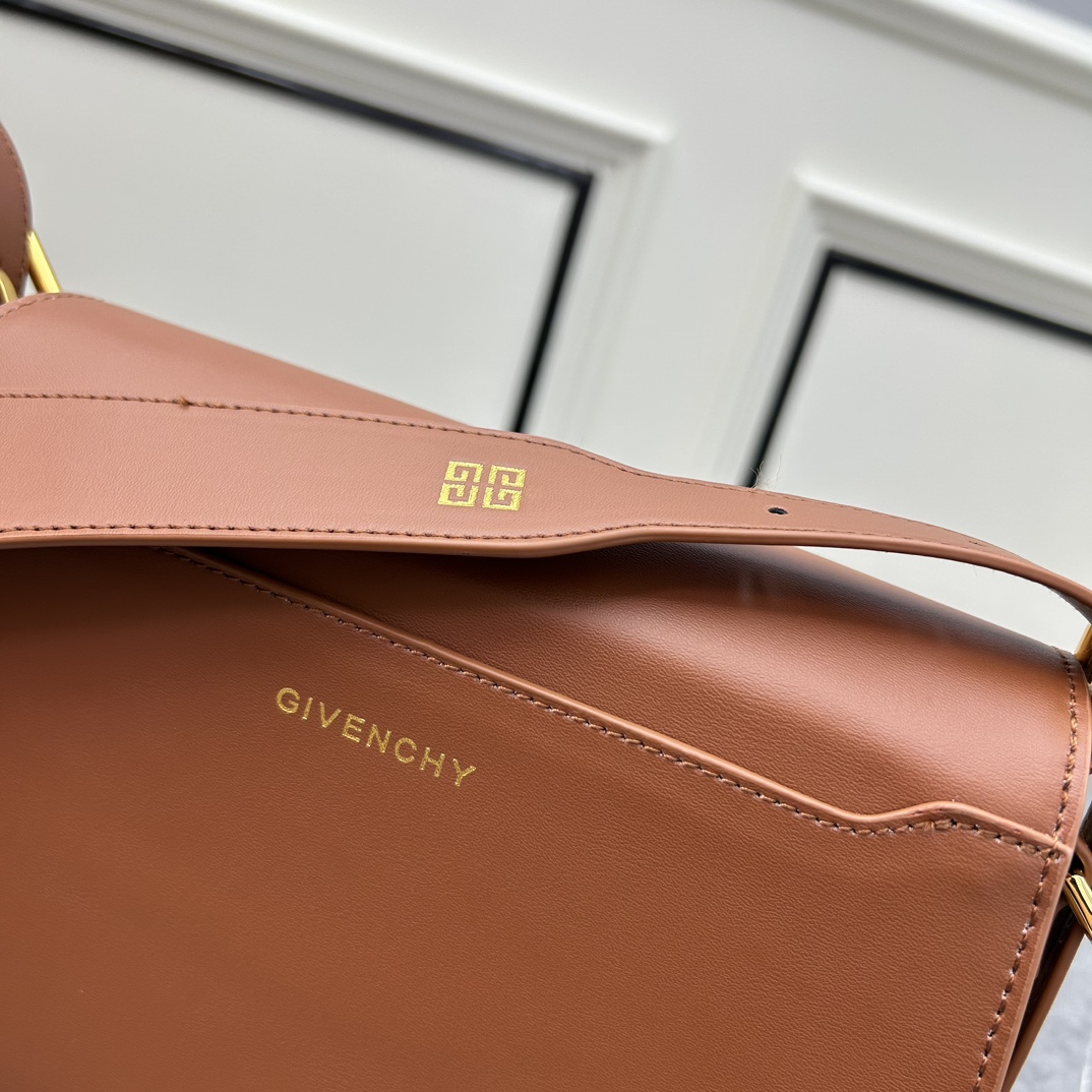 ジバンシィ「Givenchy」バッグ レディース おしゃれ ショルダーバッグ