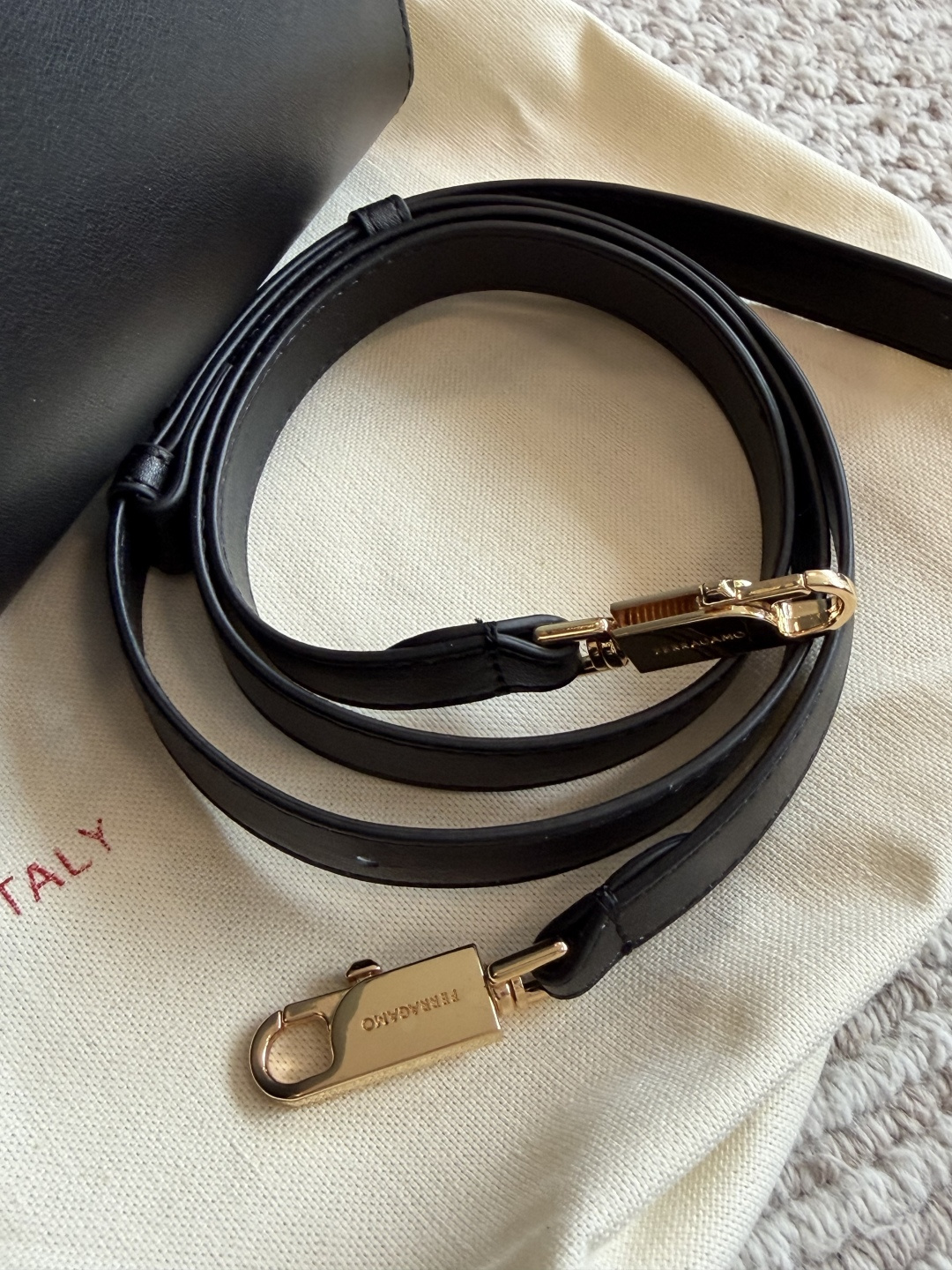 フェラガモ「Ferragamo」バッグ レディース おしゃれ ショルダーバッグ