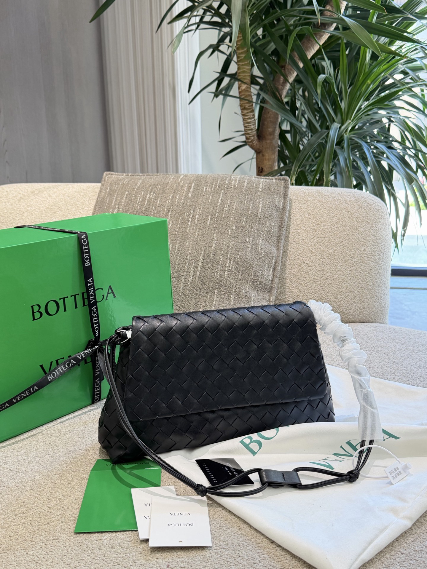 ボッテガ ヴェネタ「Bottega Veneta」バッグ レディース おしゃれ ショルダーバッグ