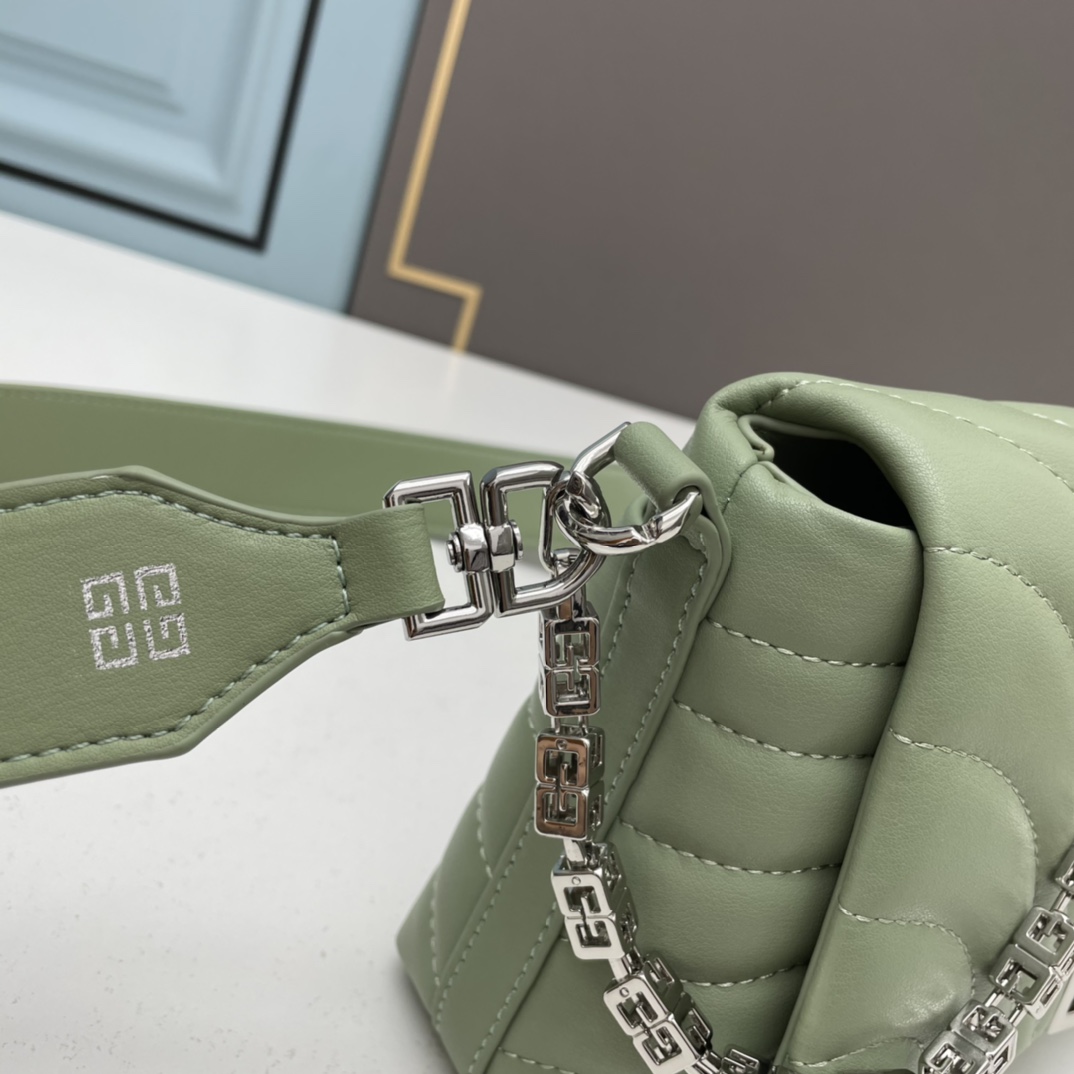 ジバンシィ「Givenchy」バッグ レディース おしゃれ ショルダーバッグ