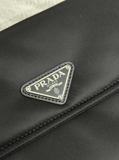 プラダ「Prada」バッグ メンズバッグ