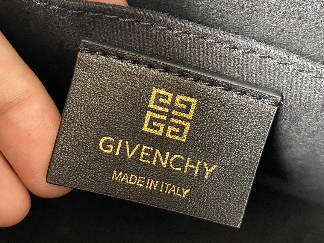 ジバンシィ「Givenchy」バッグ レディース おしゃれ ショルダーバッグ