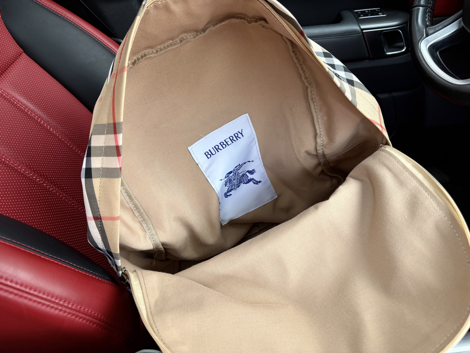 バーバリー「Burberry」バッグ レディースファッションバックパック