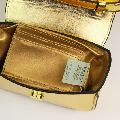 フェンディ「Fendi」バッグ ハンドバッグ