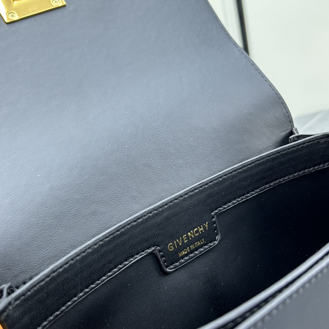 ジバンシィ「Givenchy」バッグ レディース おしゃれ ショルダーバッグ