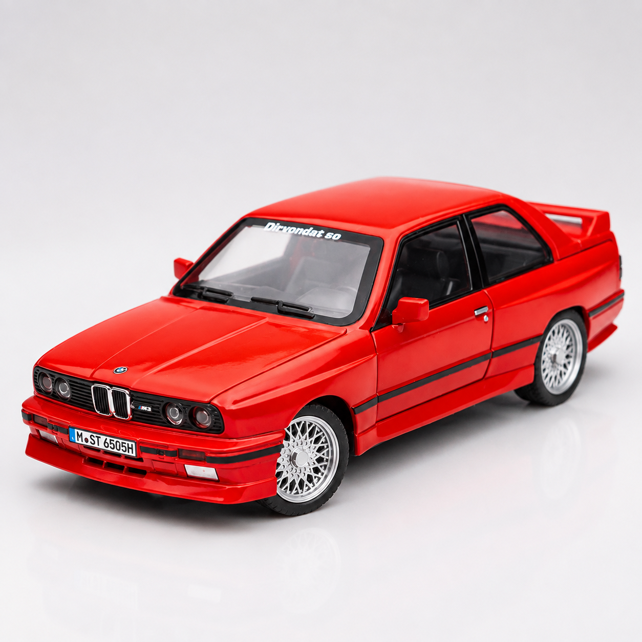 【1/24 ‎BMW E30 M3 】比例1/24經典款 寶馬E30 M3 合金汽車模型 