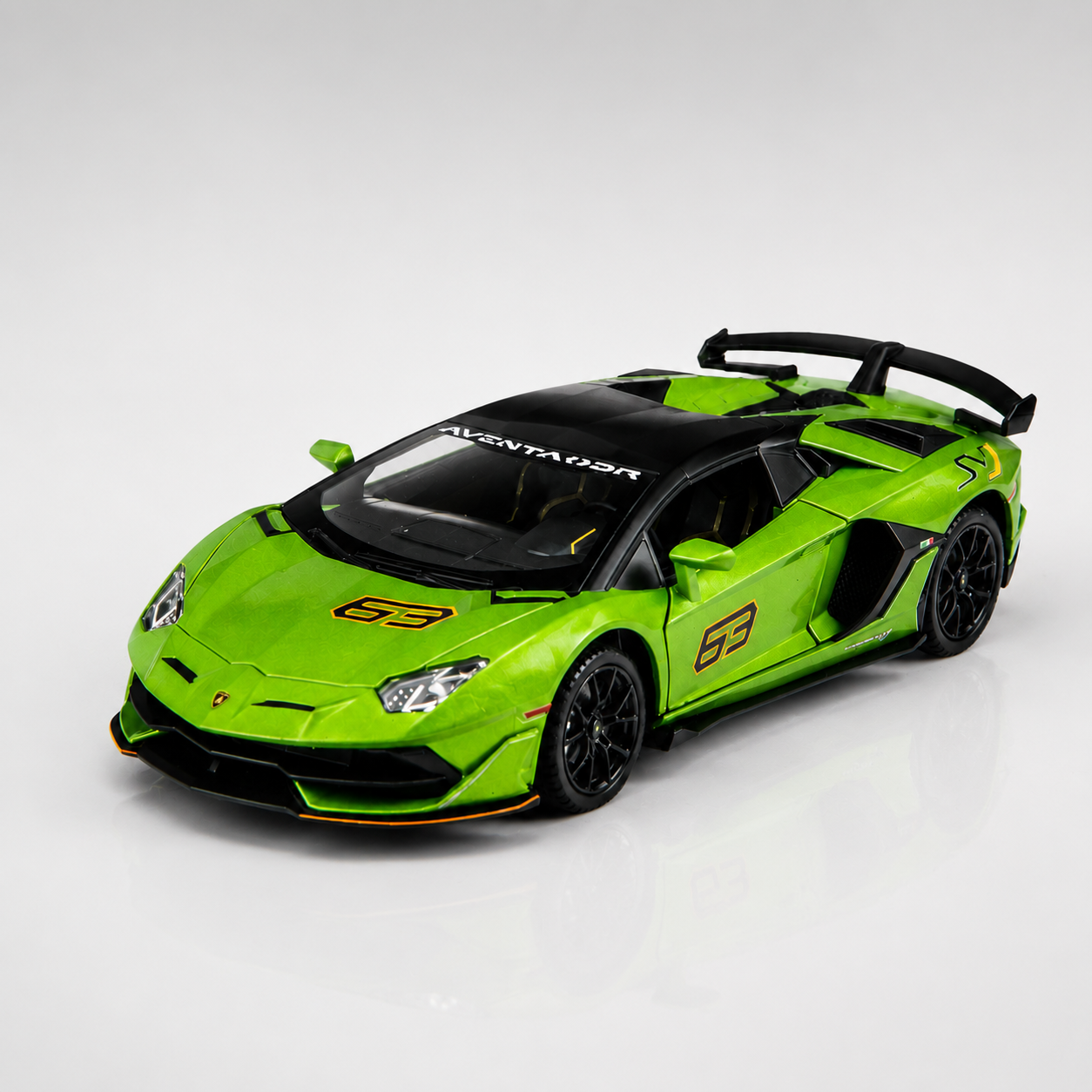 【1/24 ‎Lamborghini Aventador SVJ 63 】比例1/24藍寶堅尼超跑合金汽車模型 