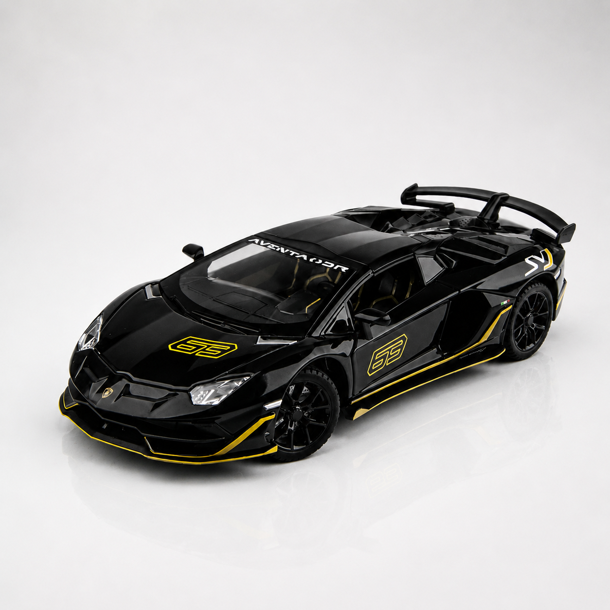 【1/24 ‎Lamborghini Aventador SVJ 63 】比例1/24藍寶堅尼超跑合金汽車模型 