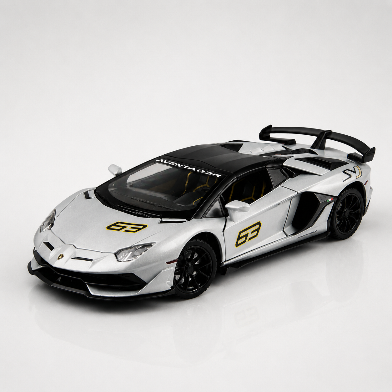 【1/24 ‎Lamborghini Aventador SVJ 63 】比例1/24藍寶堅尼超跑合金汽車模型 